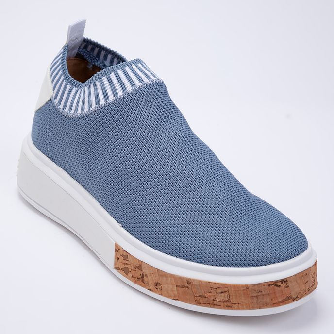 tenis com meia embutida