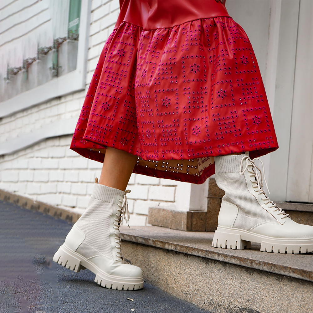 Bota Coturno Meia Tratorada Porcelana